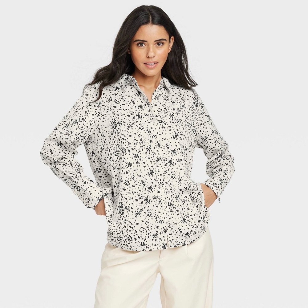 A New Day womens long sleeve satin button-down shirt‼️ Cream & Black Med…